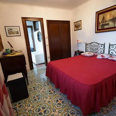 - Savoia Villa *