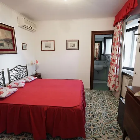 - Savoia Sorrento