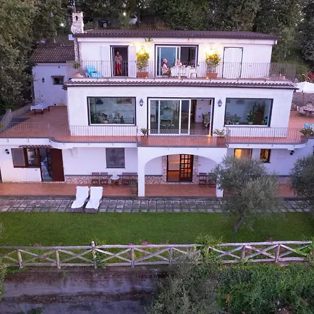- Savoia Villa
